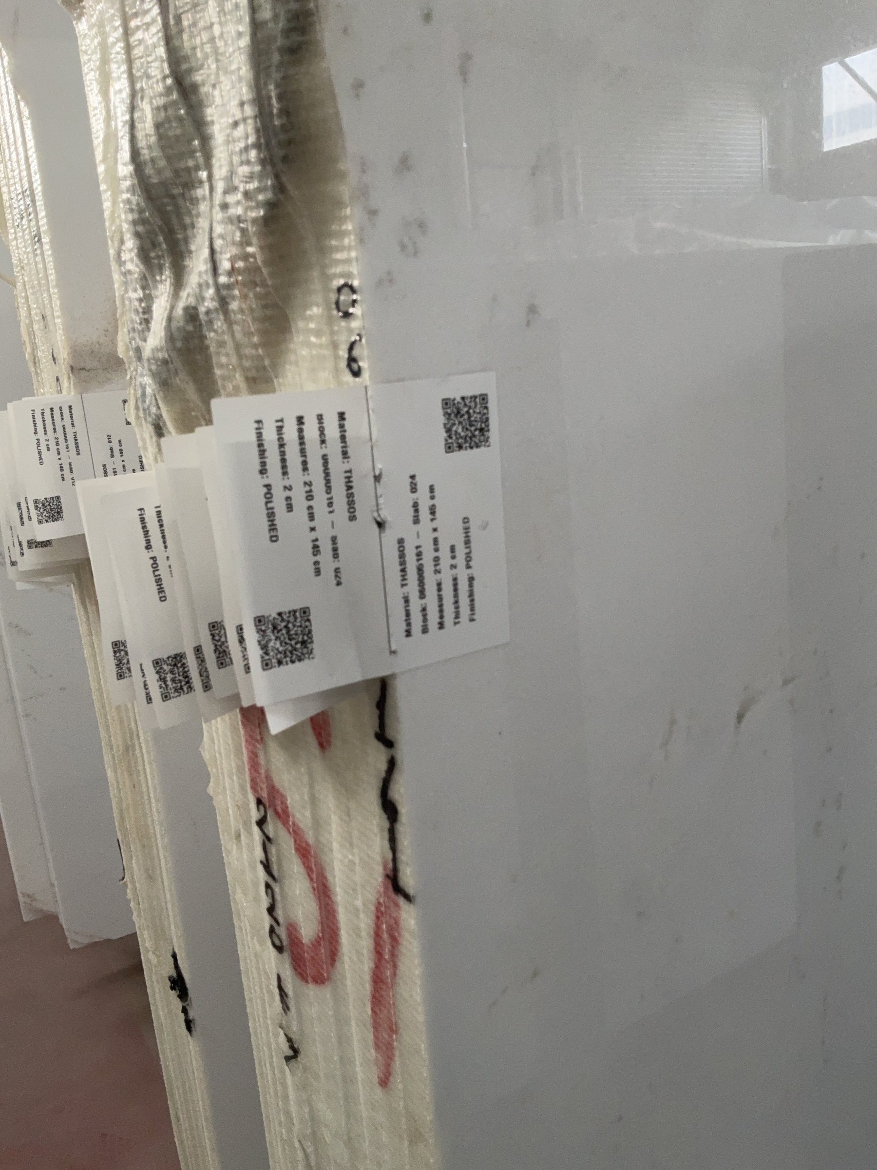 Labelled marble slab bundle